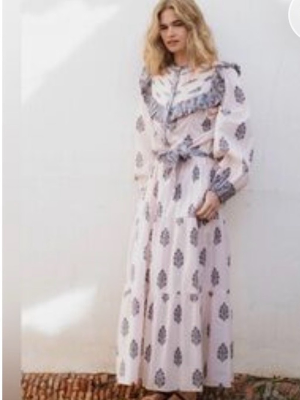 Sonmer boho Maxi Dress with Navy Motif in Light Pink
